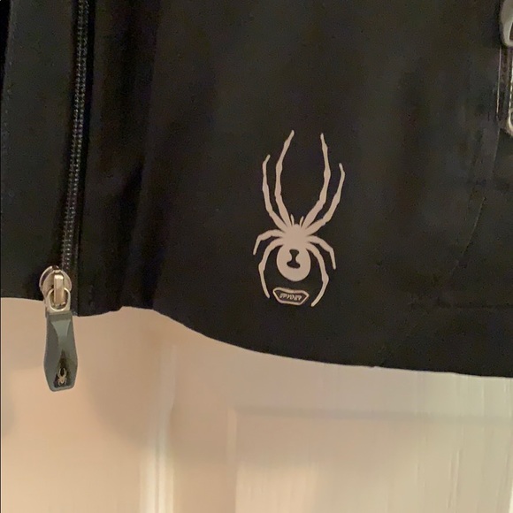 Women’s size 12 spyder ski jacket - Picture 3 of 4